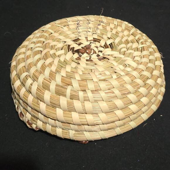 Signed Charleston SC Sweetgrass Basket - Nancy White - 6"W x 2"H - Picture 4 of 5